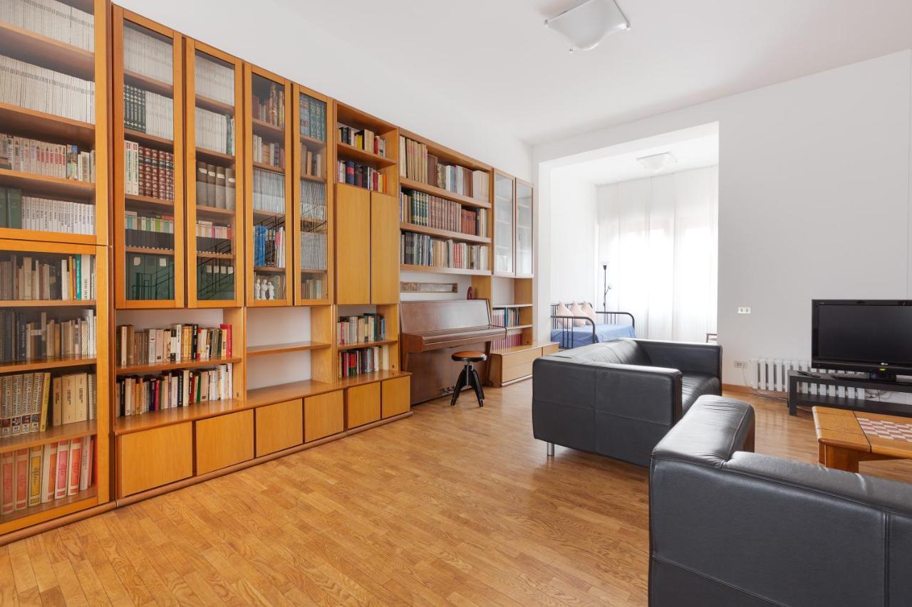 Ca' Stellini - Comoda Casa Indipendente Con Parcheggio Privato ميلان المظهر الخارجي الصورة